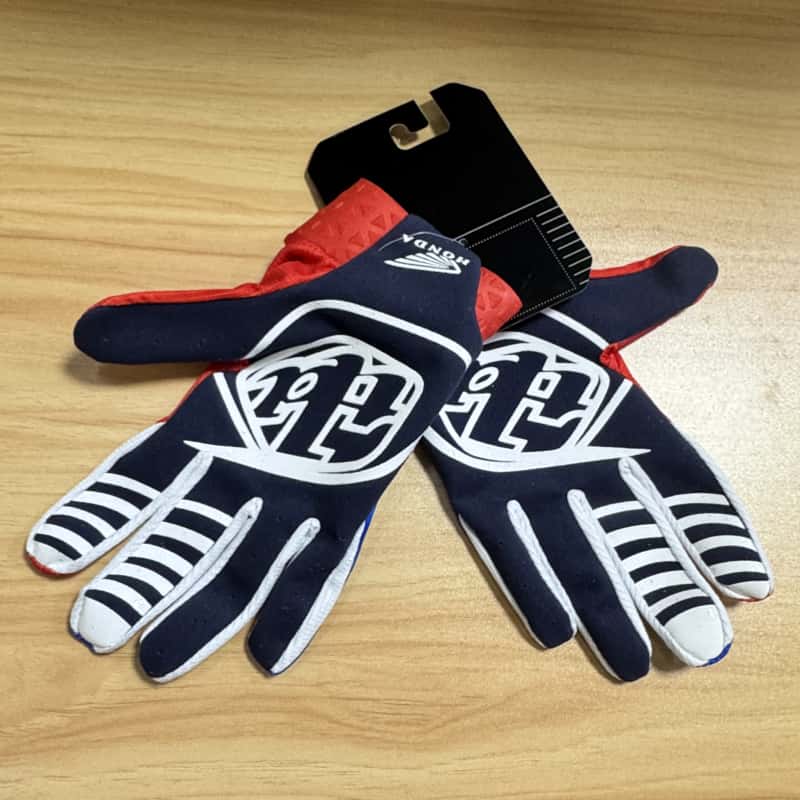 ถุงมือรถจักรยานยนต์ฮอนด้าออฟโร - Cycling Gloves บทวิจารณ์และราคา